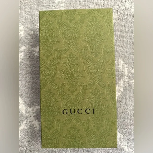 Authentic Gucci Marmont Zip Around Wallet, Black with Gold Hardware, NEW - Picture 2 of 11